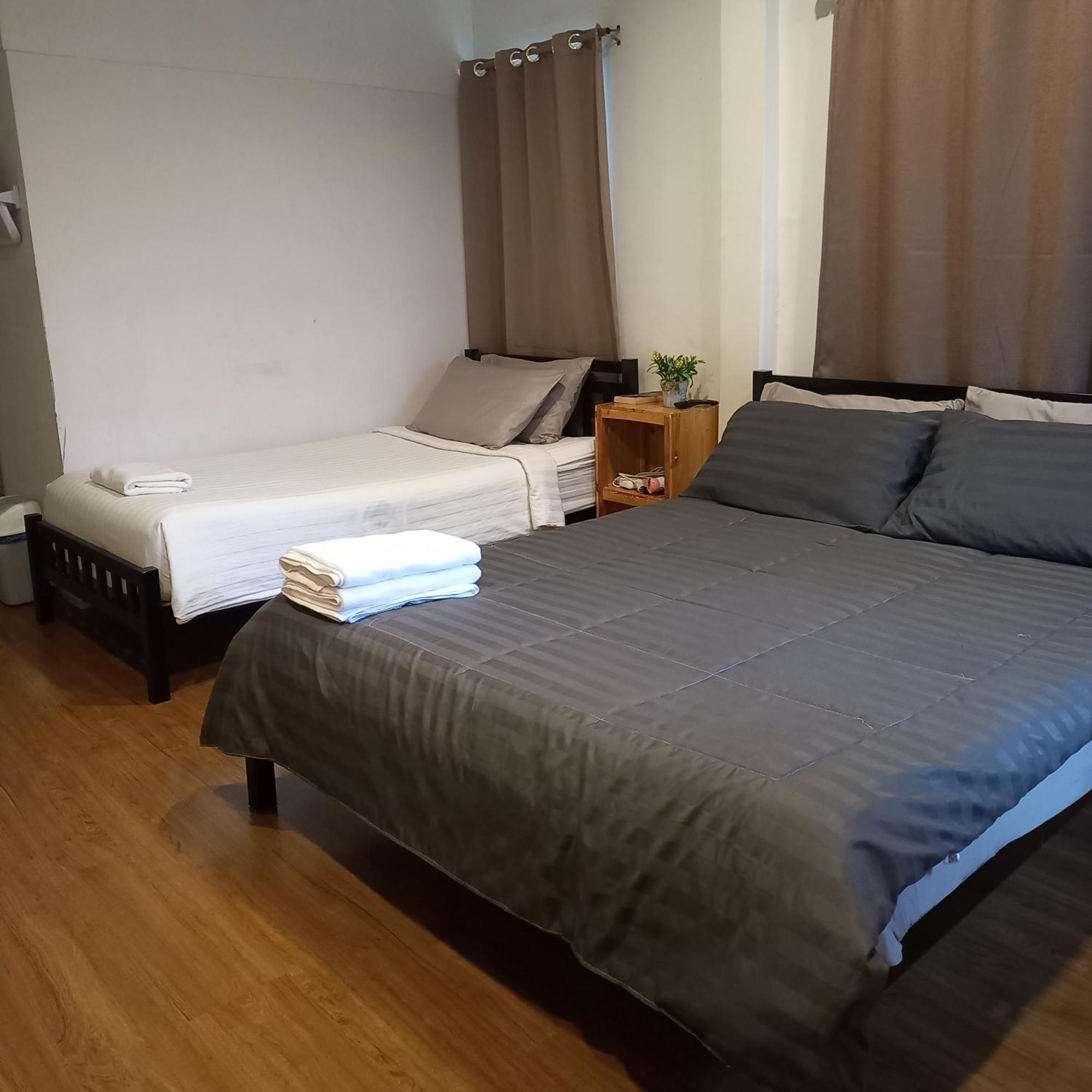 Happy Hostel Μπανγκόκ Δωμάτιο φωτογραφία
